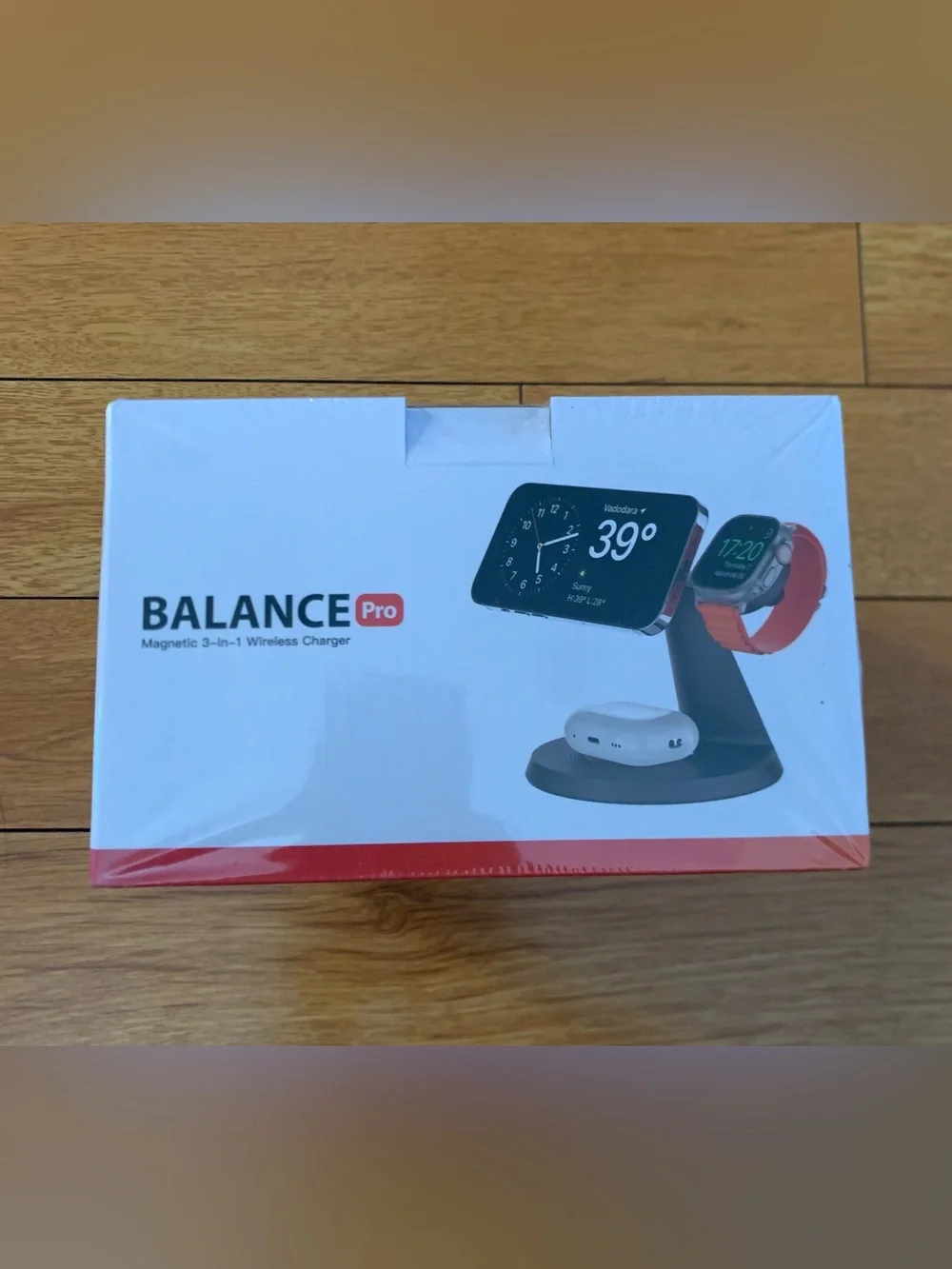 3-in-1 Wireless Charging Station for Apple Devices - Fast Charging Station, New